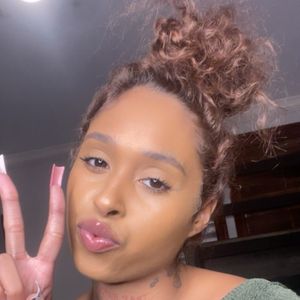 Hennythedancer01 avatar