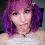 slutty_violet avatar