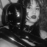 dominatrixvera avatar