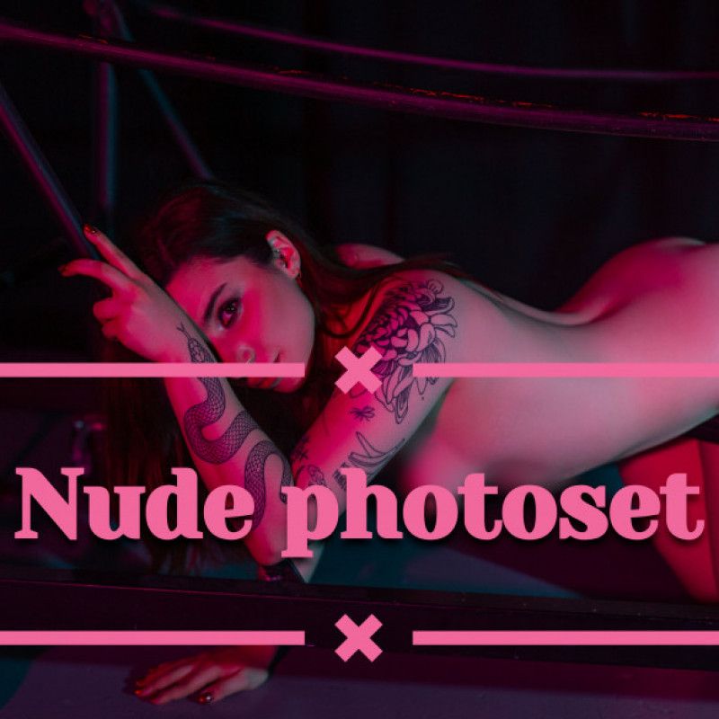 NEW NUDE PHOTOSET!