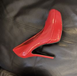 Old red stilettos 