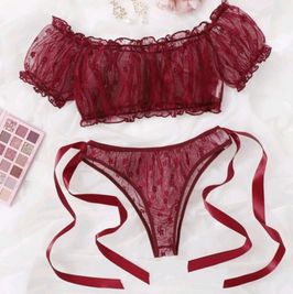 4 beautiful lingeries to your goddess