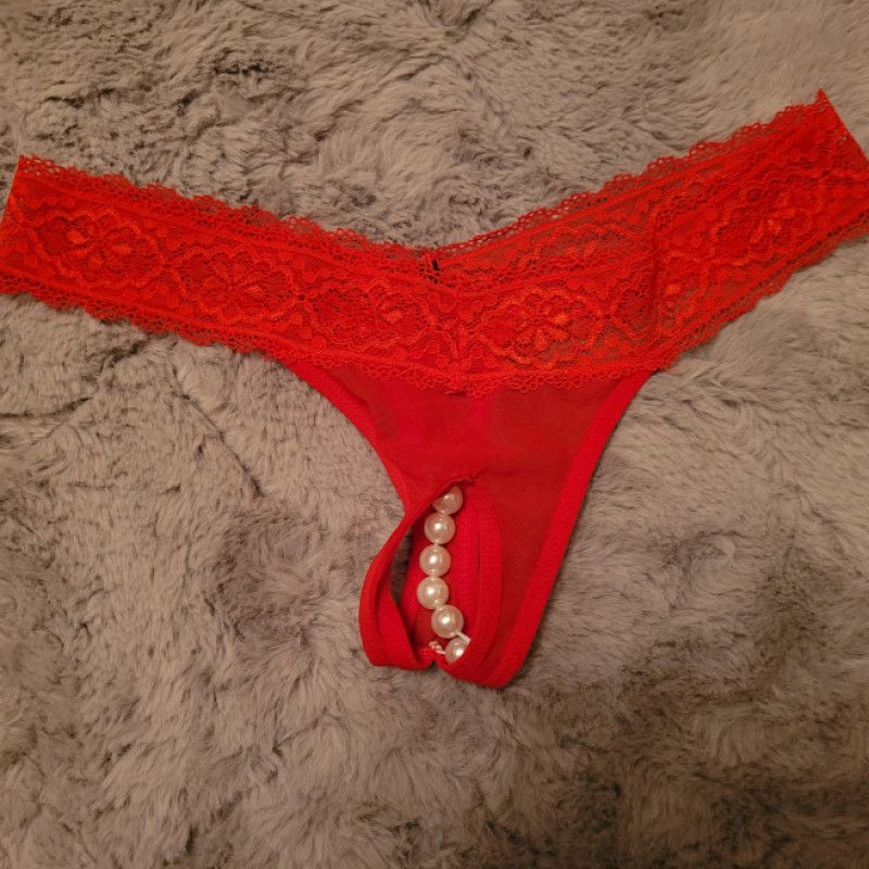 Red pearl Thong