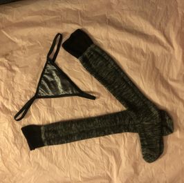 BlackNgrey g string n sock set