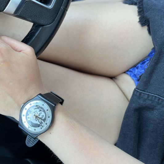 100 photos in car with my watch