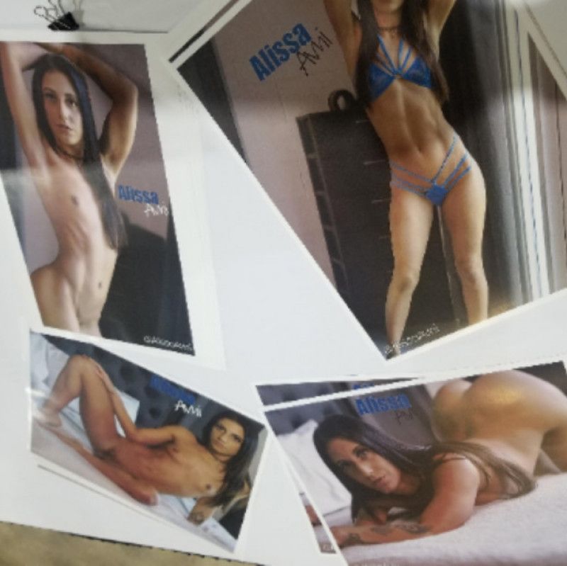 4 Signed Modeling Photos