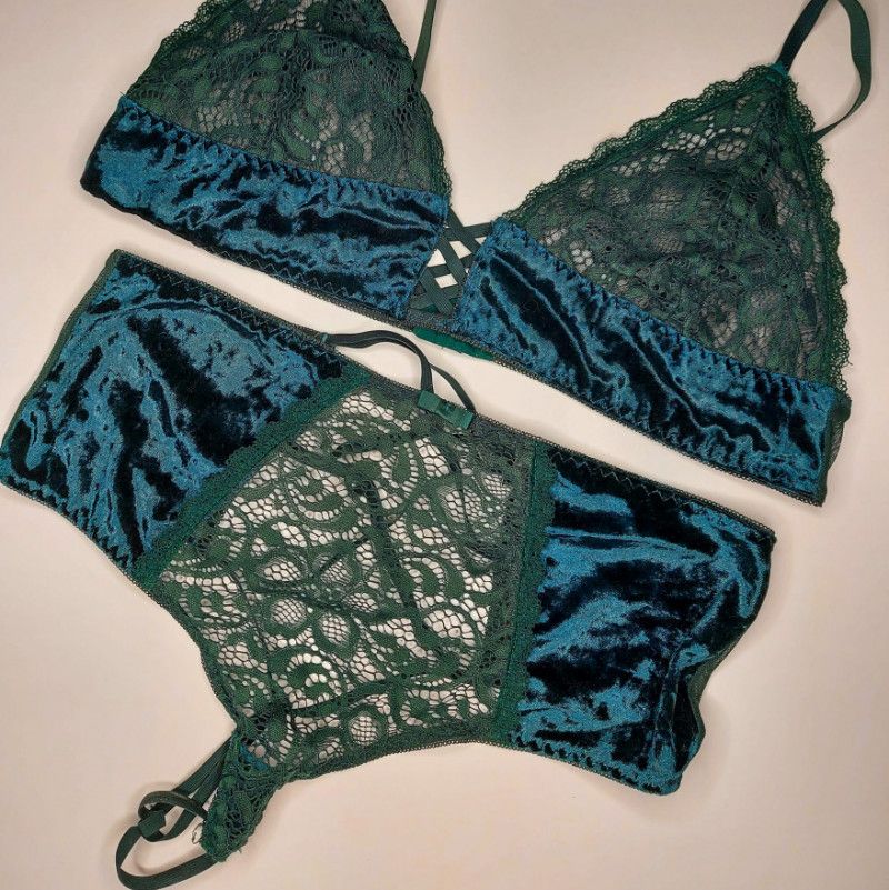 Emeraude Set lace and velvet