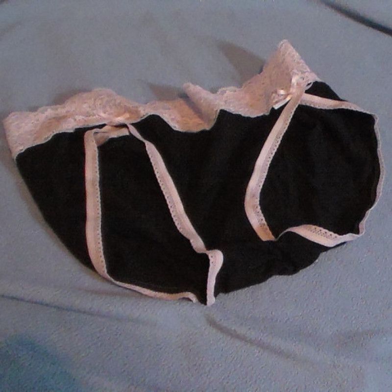 Black Cotton Panties w Pink Laced Trim