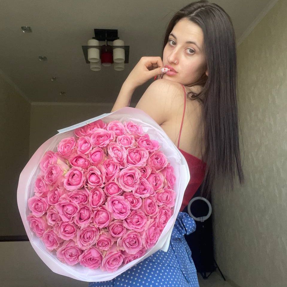 Gift me a bouquet of roses