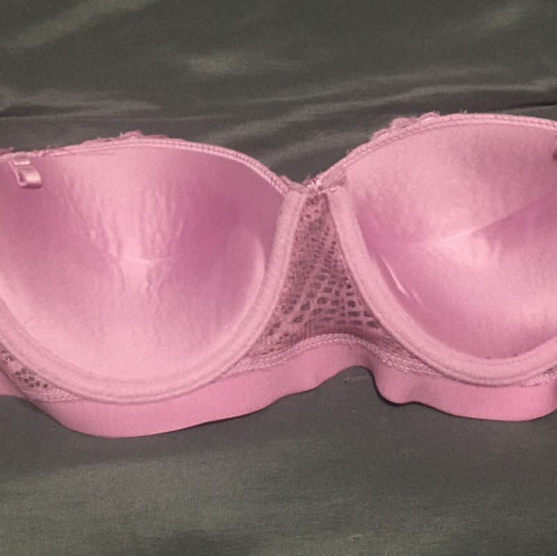 PINK STRAPLESS BRA