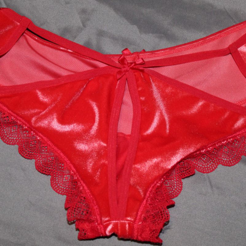 RED VELVET SEE THREW VS PANTIES