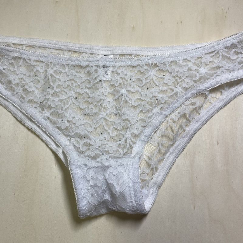 New white panties M