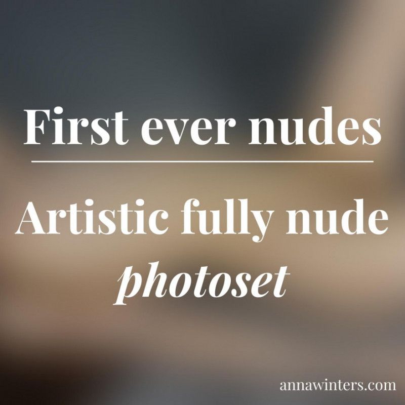 Artistic fully nude photoset