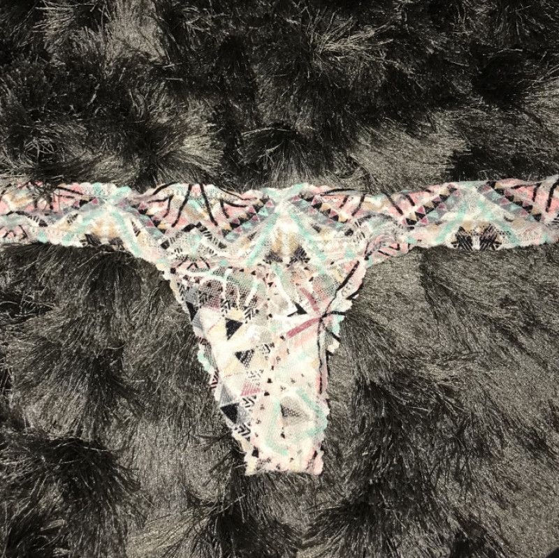 White lace fun print VS thong panty