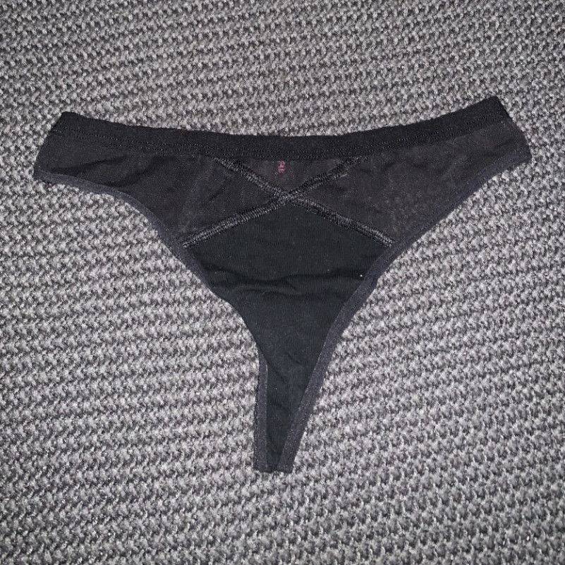 VS black cotton thong