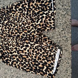 Used work out leopard print spandex large Juicy wet moist