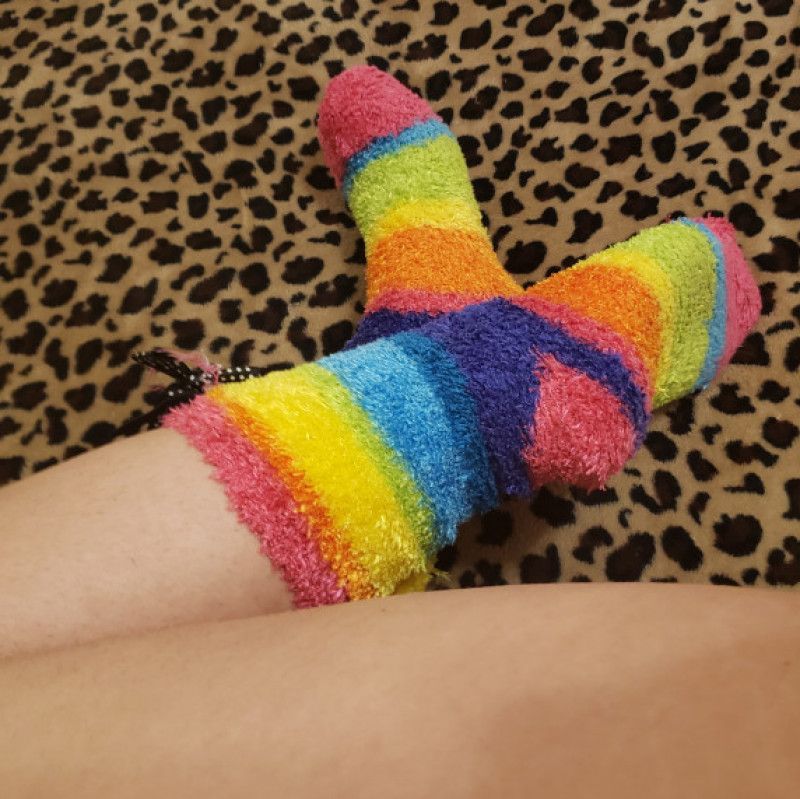 Thick fuzzy furry rainbow socks w bows