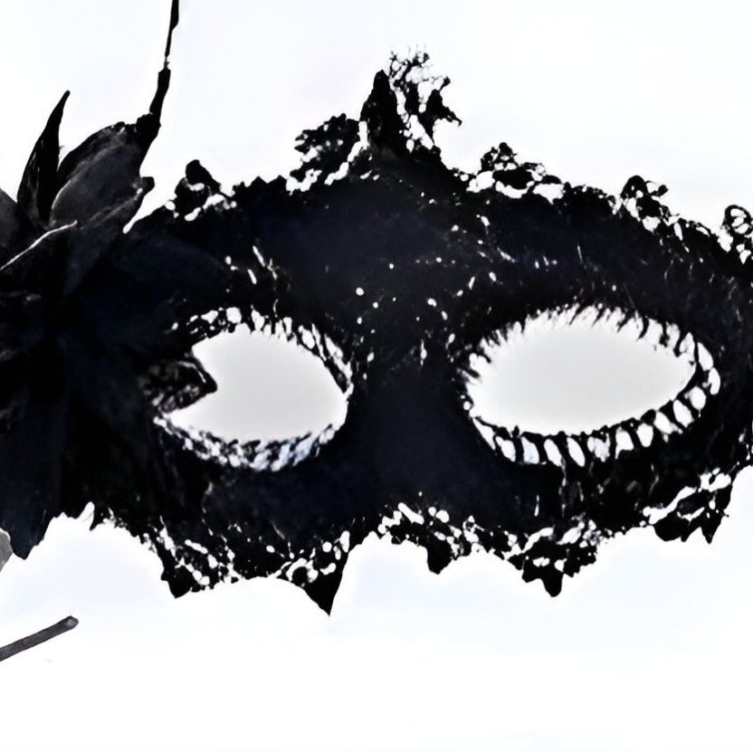 Babz Black mask