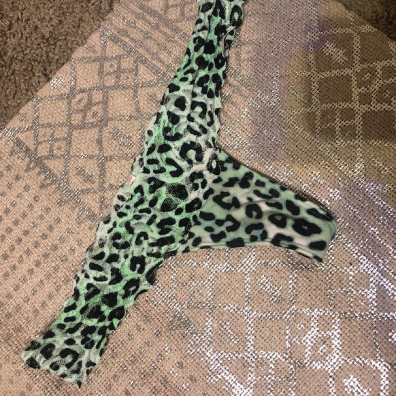 Dirty cheetah pass thong