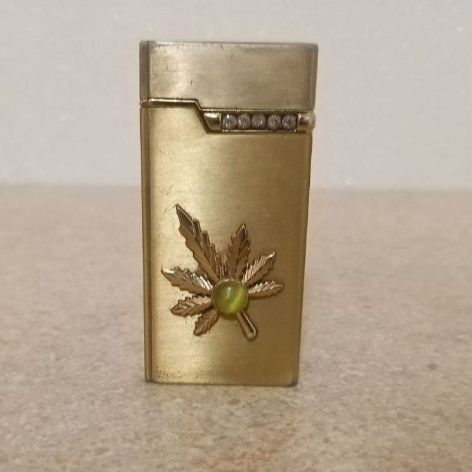 souvenir lighter