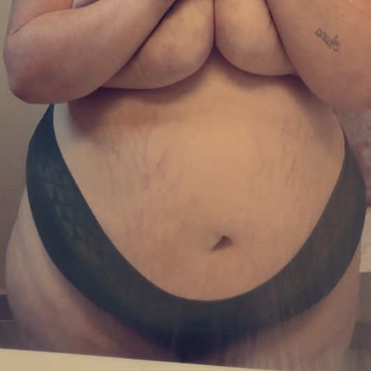 Bbw babe used panties