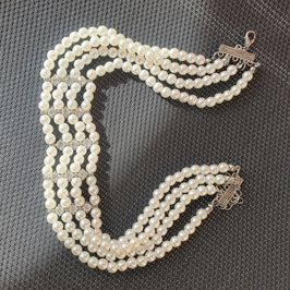 Pearl necklace