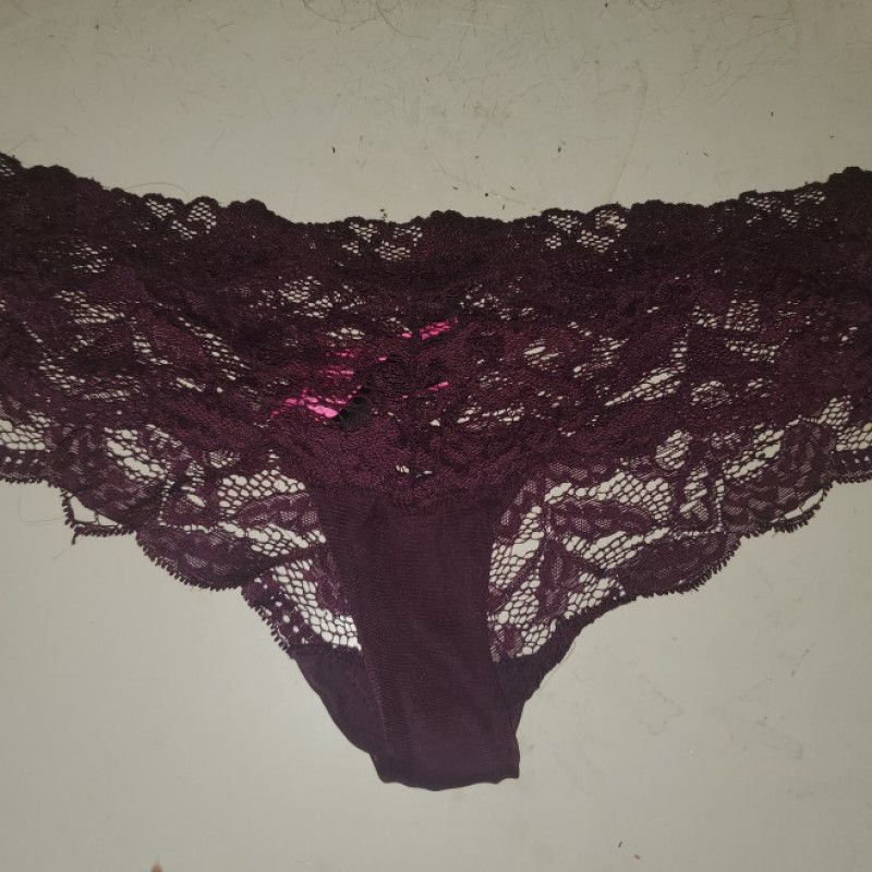 Beths worn bergundy lace panty 8 years old