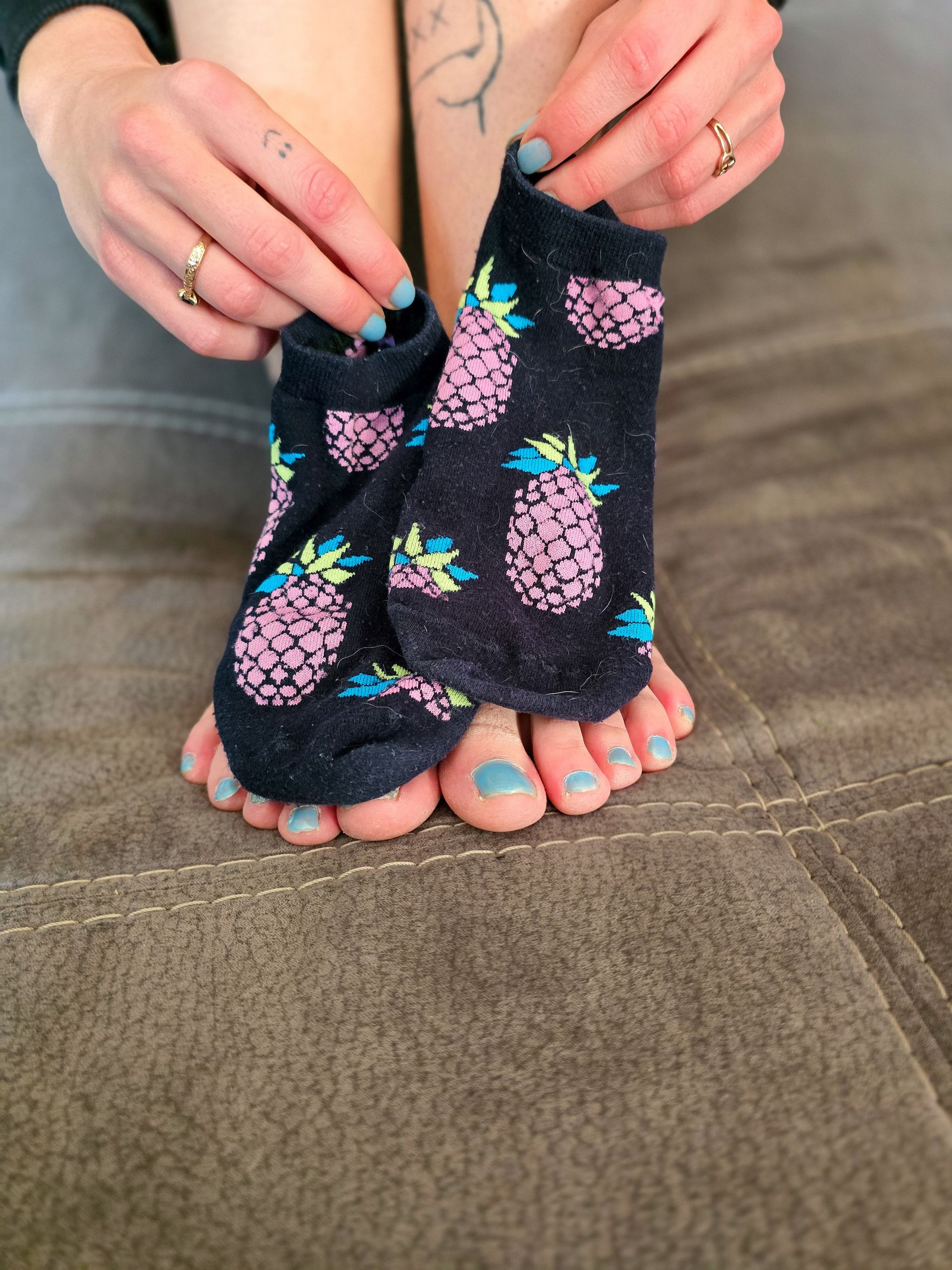 worn pineapple sneaker socks blue