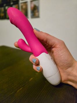 first mini vibration dildo