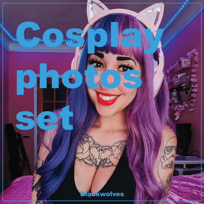 Cosplay photos set