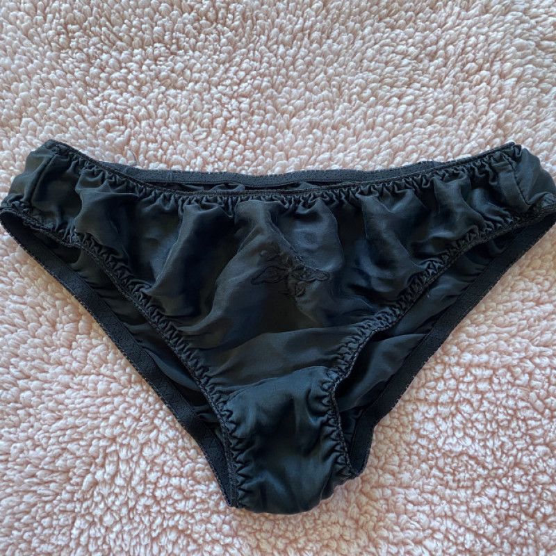 Dirty worn panty Black silk fullbacks