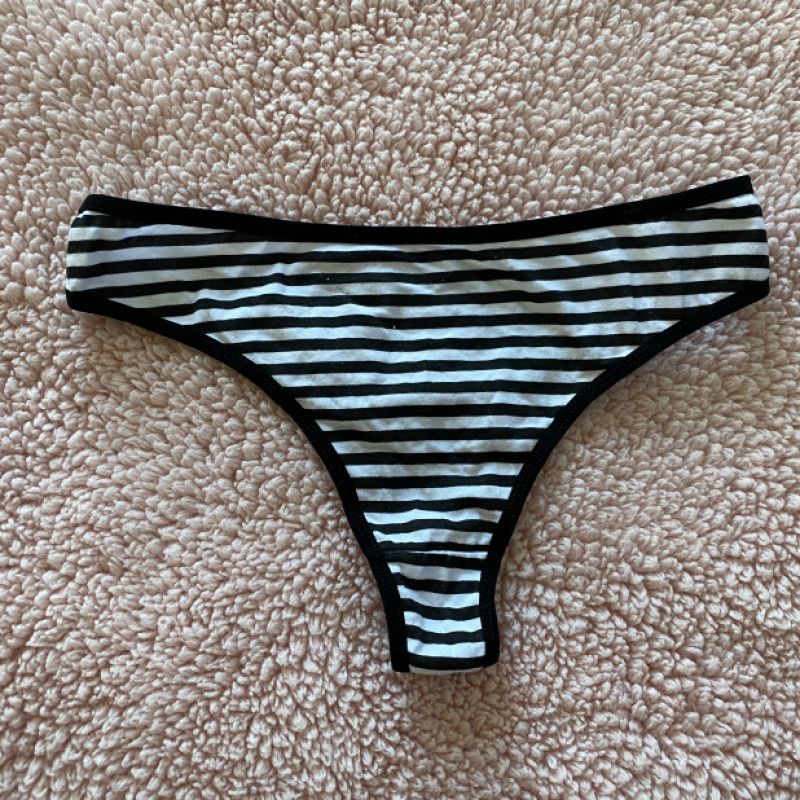 Black and white cotton thong