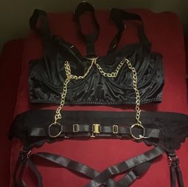 Scrappy and metal chains lingerie set