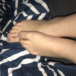 Feet in the blanket