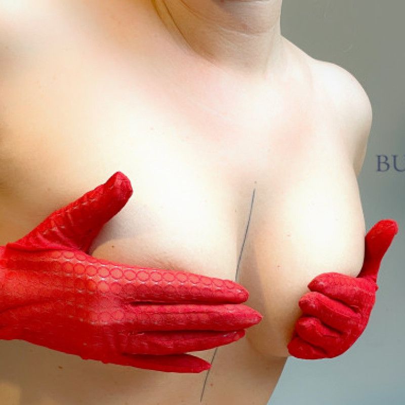 red mesh gloves vintage style