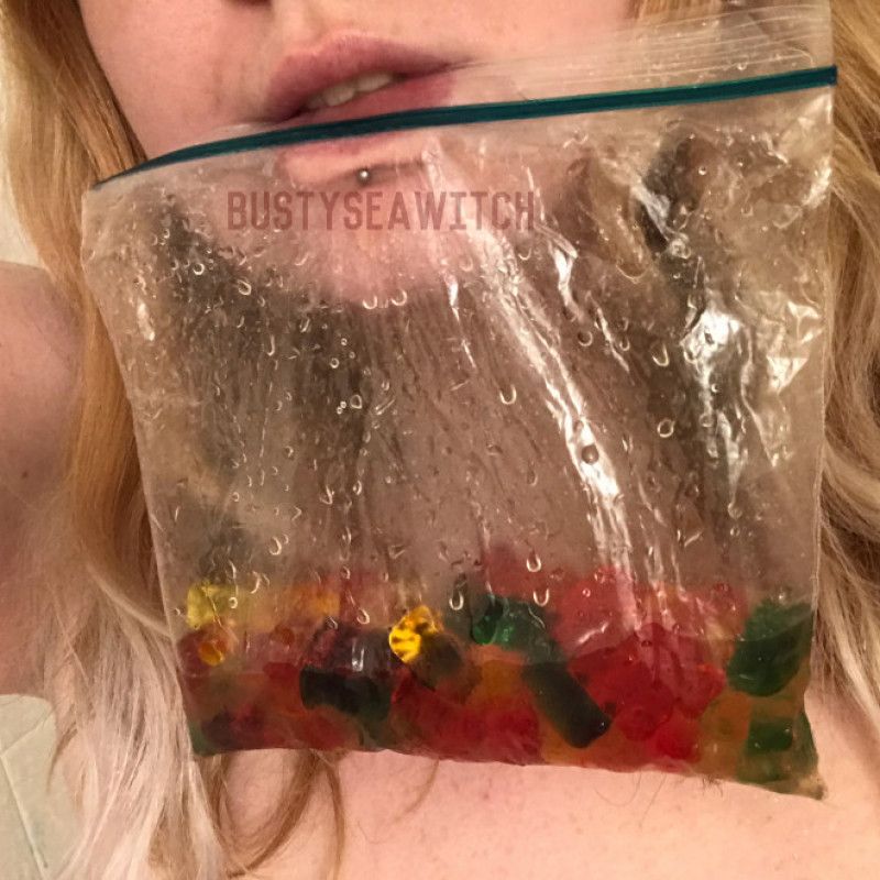 Squirt Soaked Gummy Bears