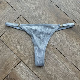 Grey thong