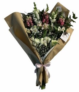 BOUQUET OF ROSES FOR VALENTINES DAY