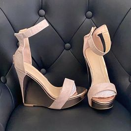 Open Toed Wedge Platform Sandals