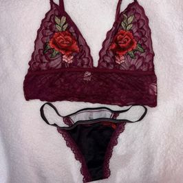 MAROON LACE BRALETTE WITH MATCHING THONG