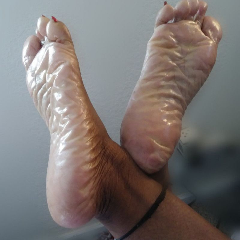 Sexy Wrinkled Soles