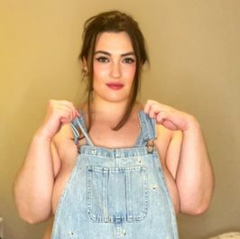 Trying on clothes that do not fit me: Overalls