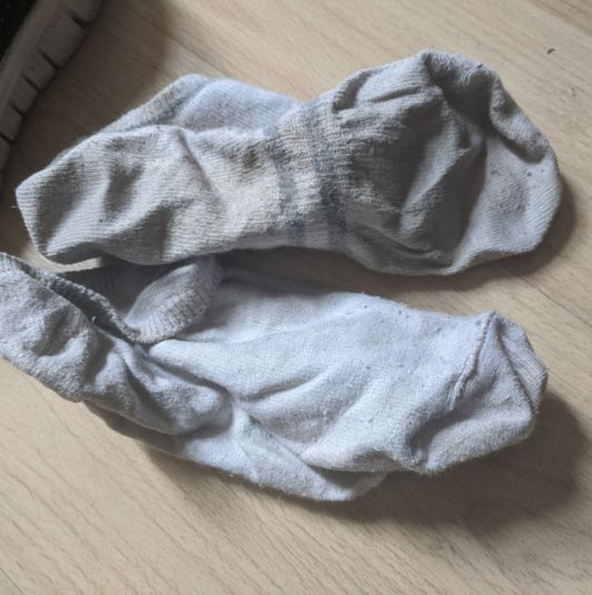 Smelly socks
