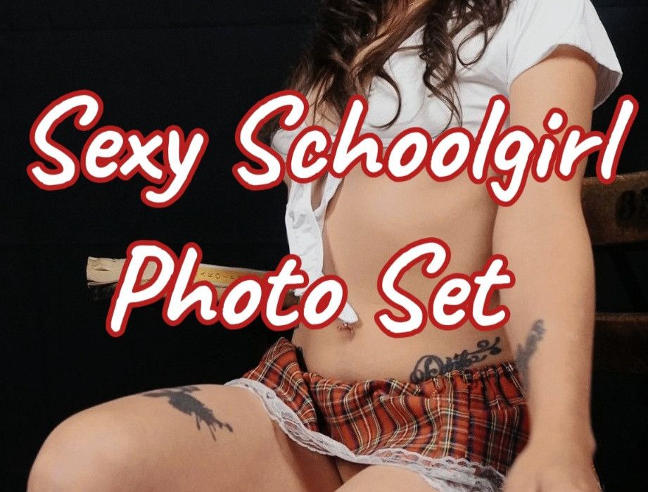 Sexy Schoolgirl Photos