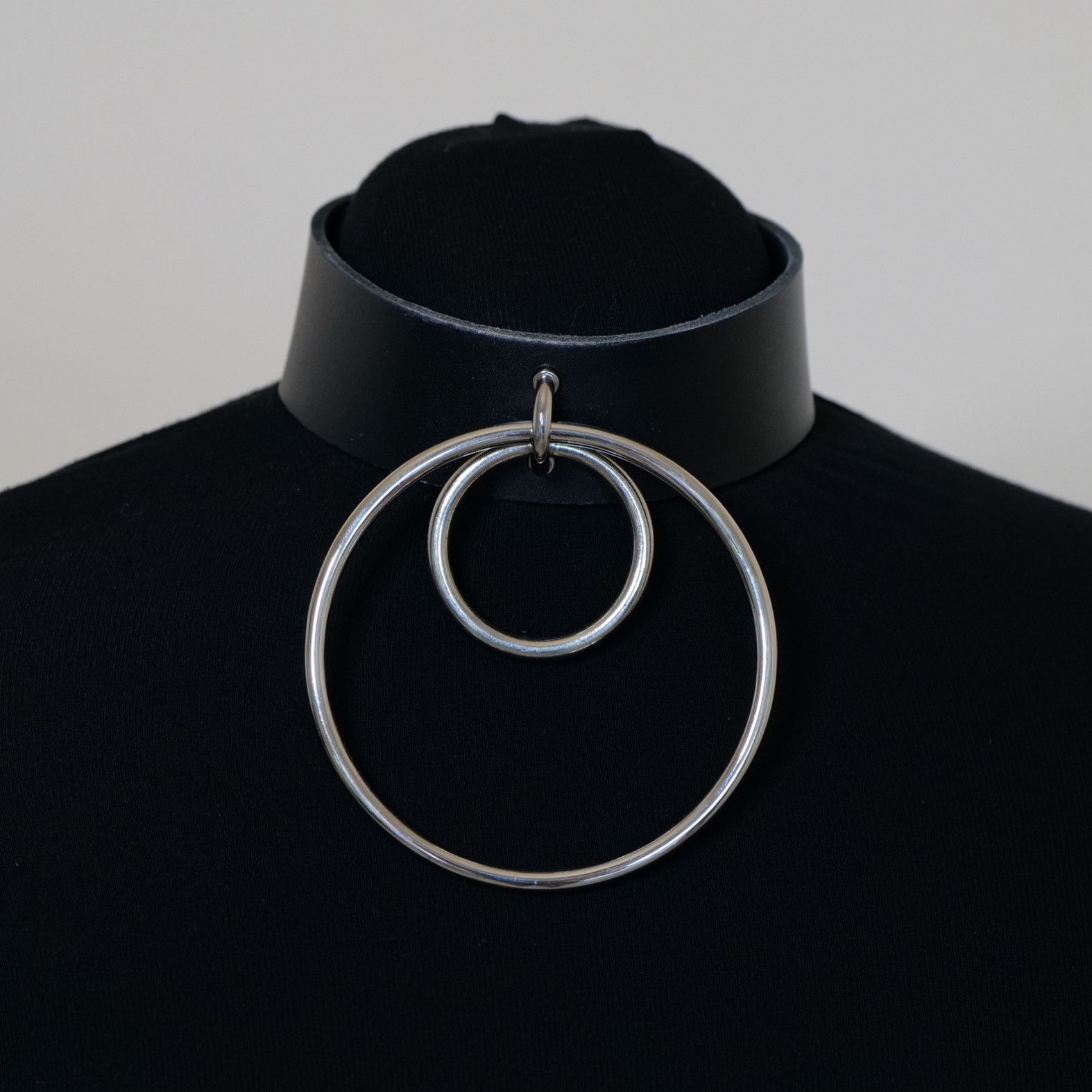 Large Ring Collar with Lockable Buckle