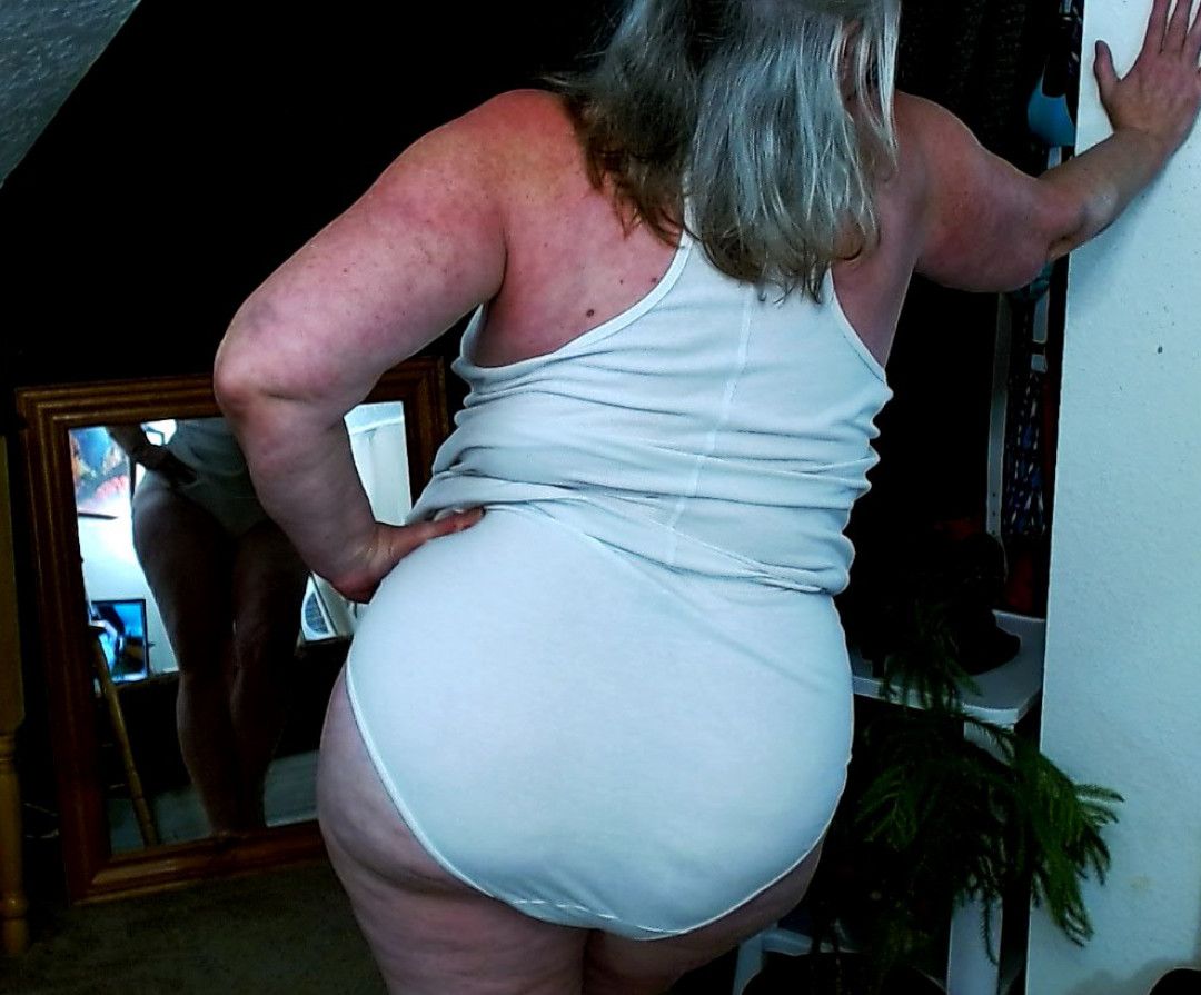 Hanes White Granny Panty