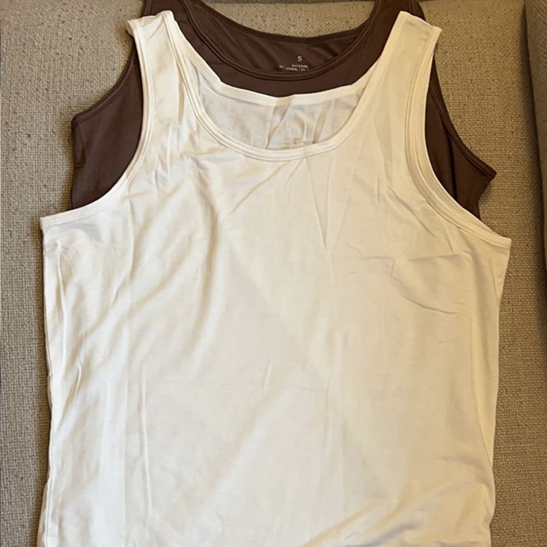 XL white tank top