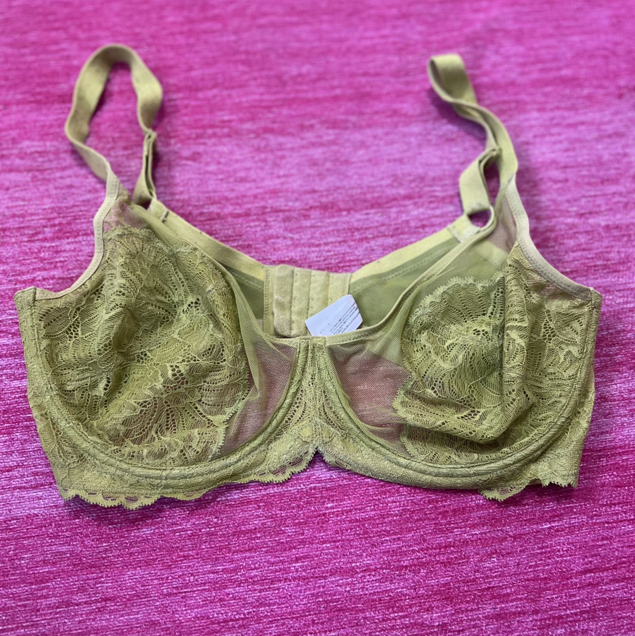 34DDD GREEN LACE BRA