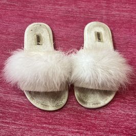 Worn White Fluffy Slipper Size 8