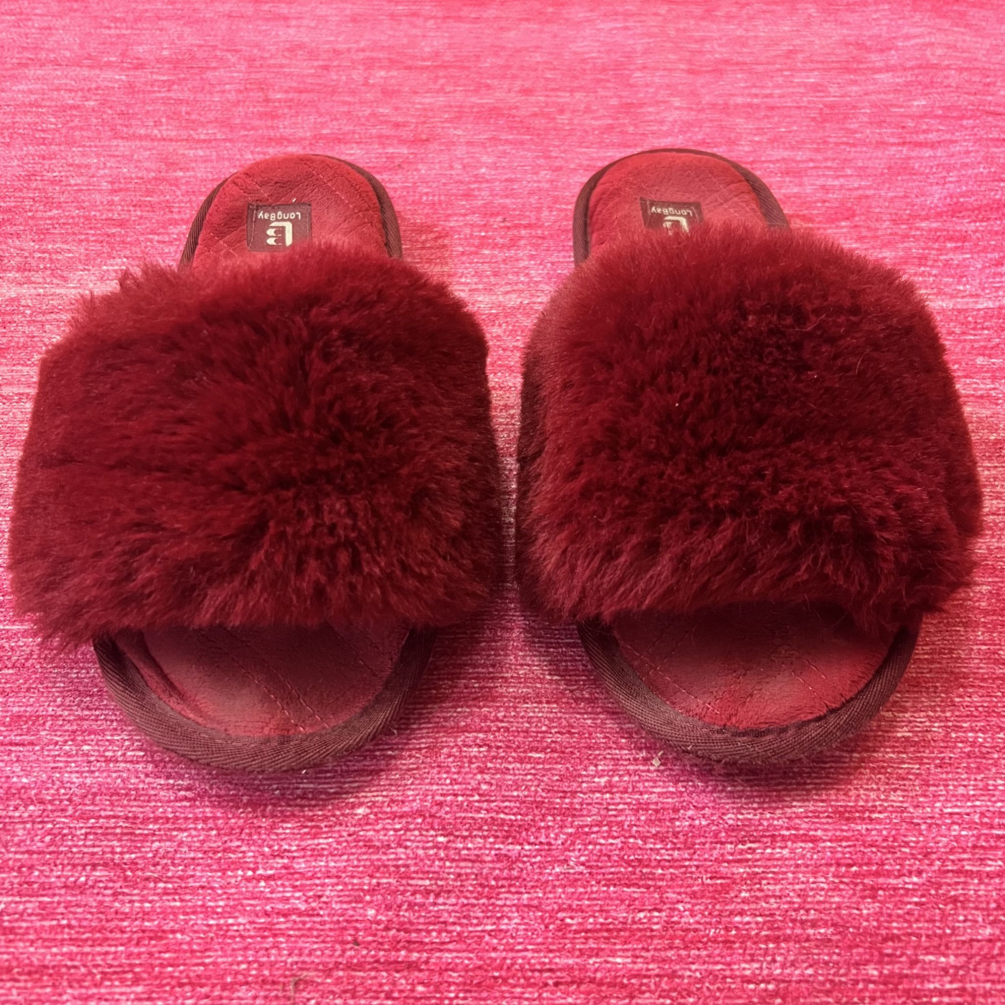 Fuzzy Scarlet LongBay House Slippers